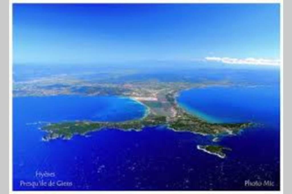 La Tour Fondue Appartement vue mer Grand T2 face a Porquerolles Drap serviette non fournis Hyères Extérieur photo